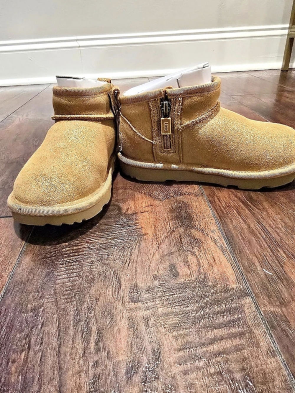 UGG Classic Mini Ankle Boots in Brown US 11 Like New